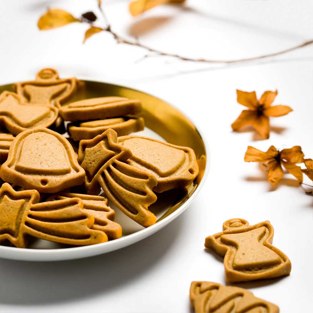 Gingerbread Folk Gluten Free Christmas Minis 200g